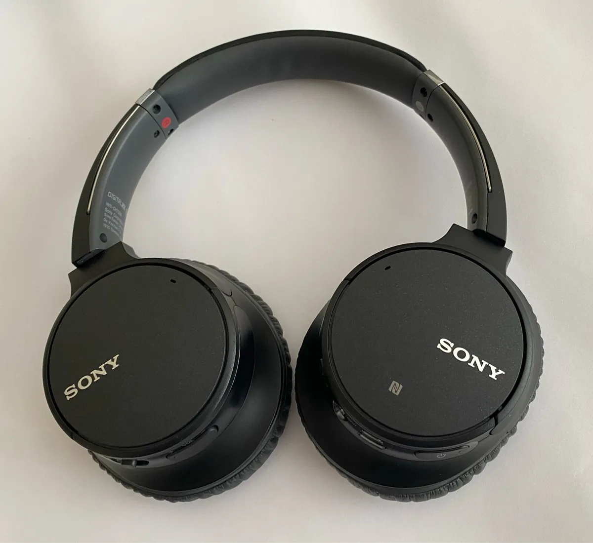 Sony CH700N Headphones - Image 1