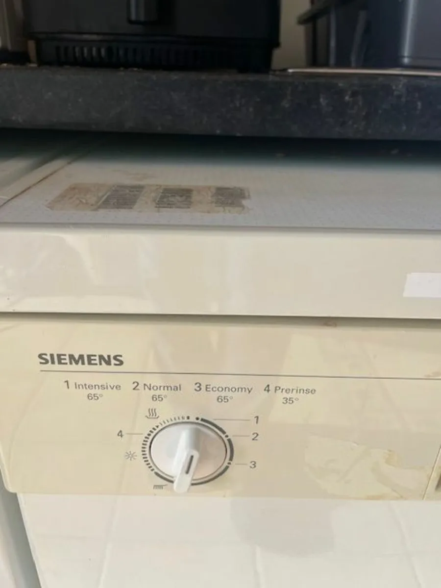 Dishwasher - Image 2