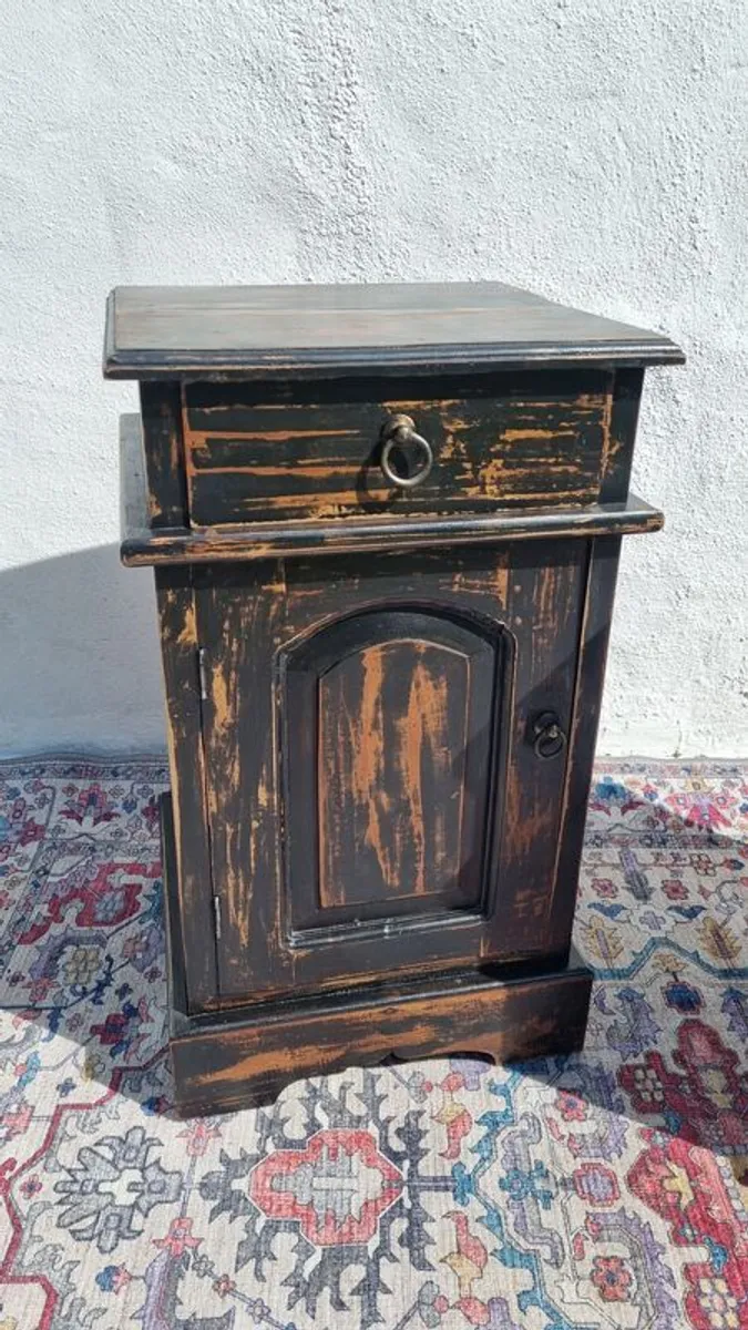 Pair of Solid Wood Bedside Lockers 60 euro each - Image 4
