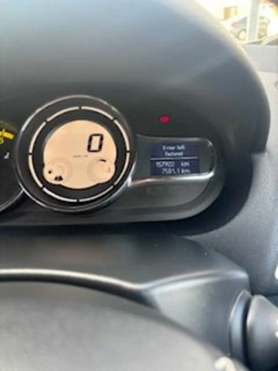 Renault Megane 2013 - Image 1