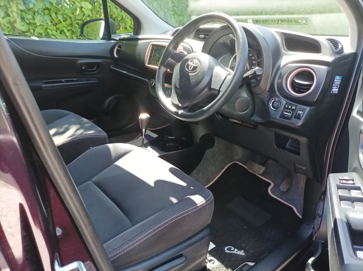 Immaculate Low Mileage Toyota Yaris 1.3 Auto 2014 - Image 3