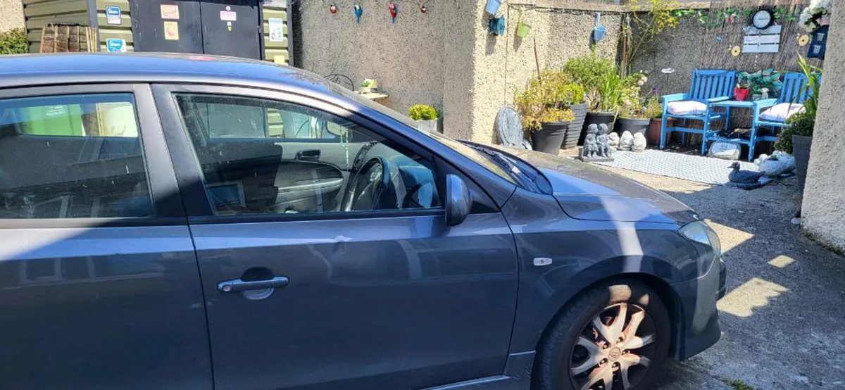 Car - Image 2
