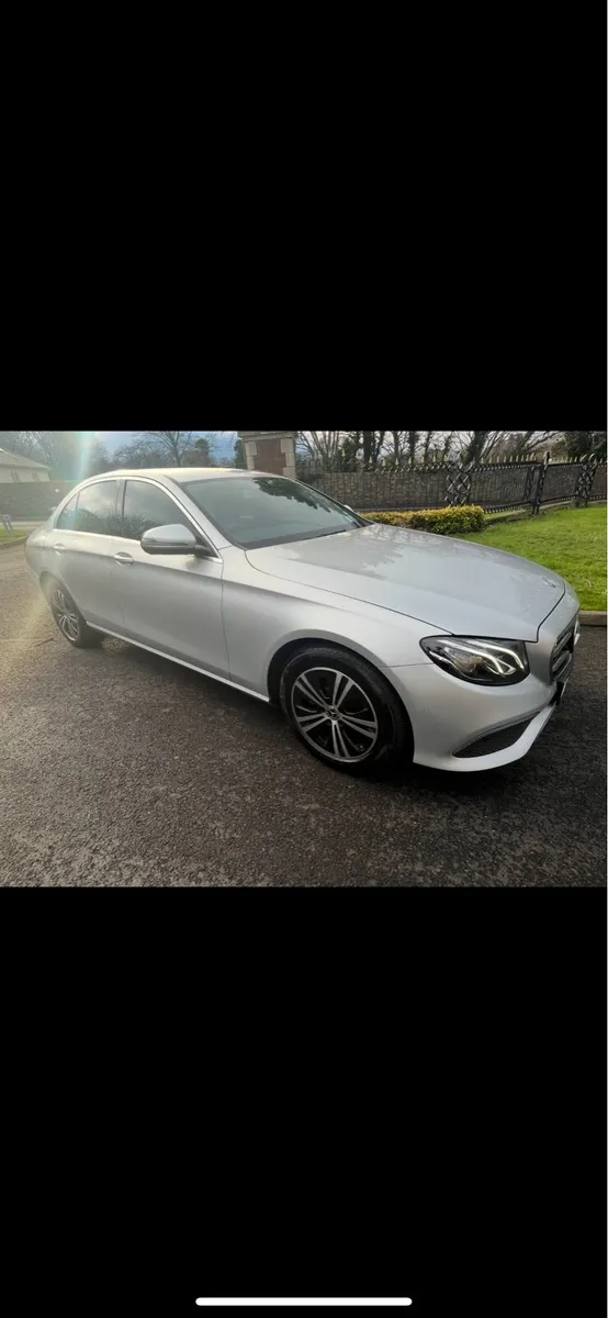 Mercedes Benz E220d Auto - Image 2