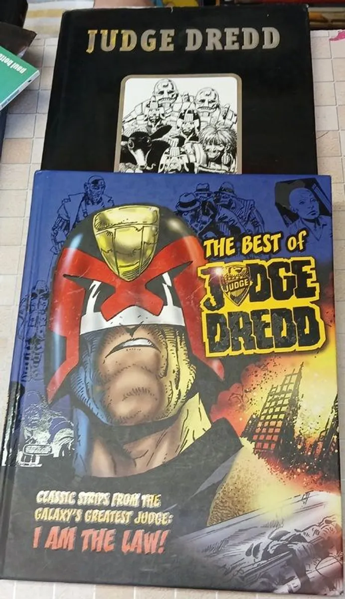 Judge Dredd books - Image 1
