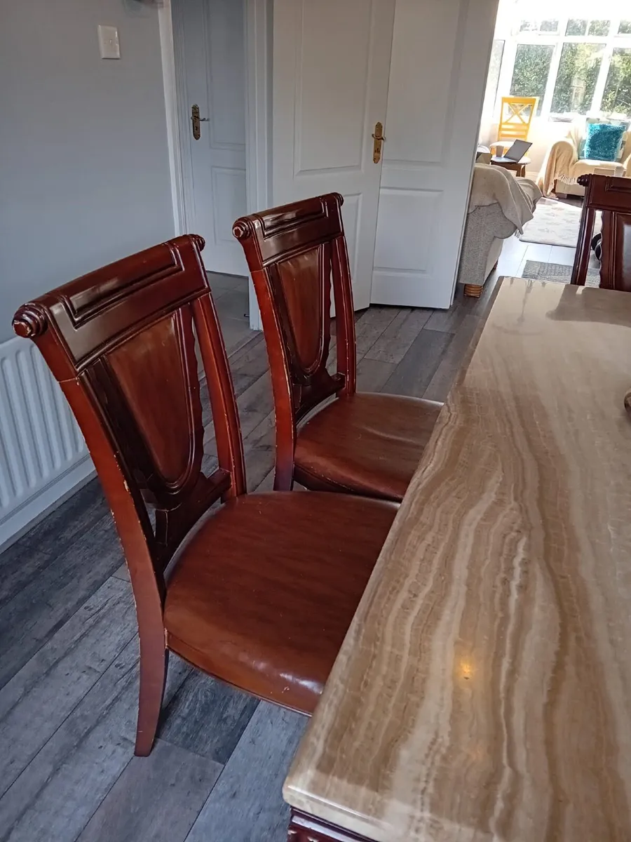 Dining room table & chairs - Image 1