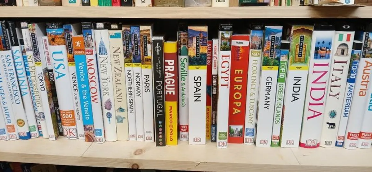 Travel Books - Image 2