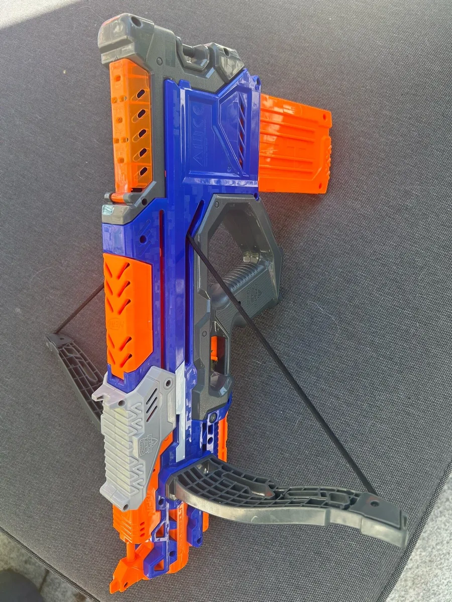 Nerf guns x3 & XShot x2 toys - Image 1
