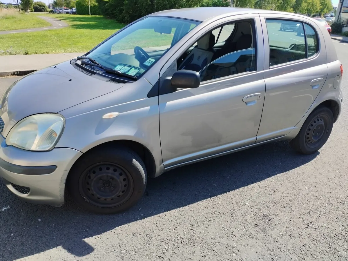 Toyota Yaris 2005 - Image 4