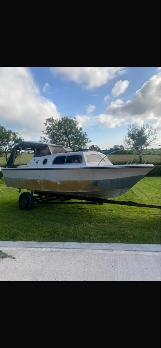 Norman 20 Cabin Cruiser - Image 2
