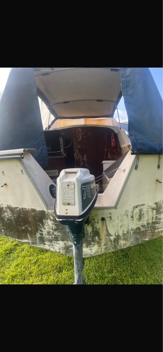 Norman 20 Cabin Cruiser - Image 4