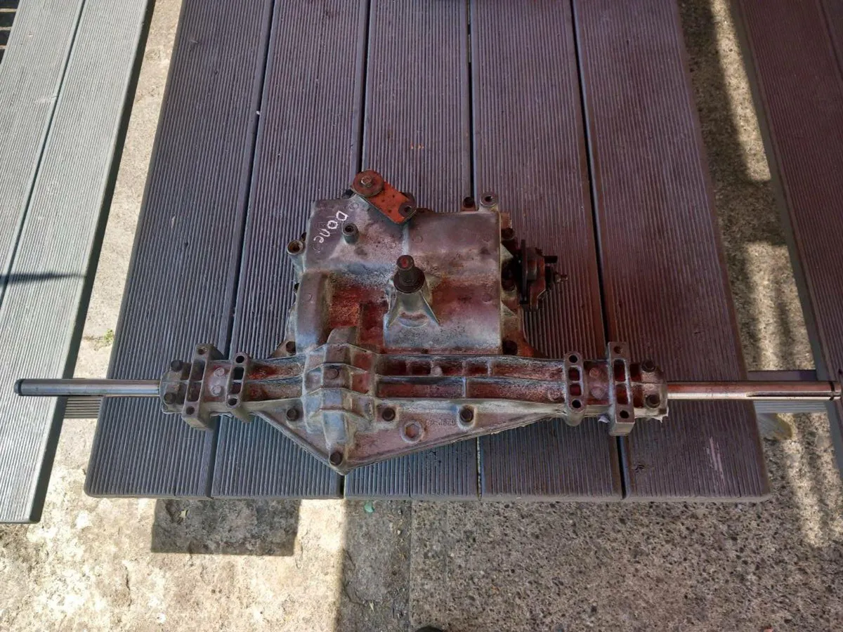 Castlegarden/peerless manual gearbox for sale - Image 3