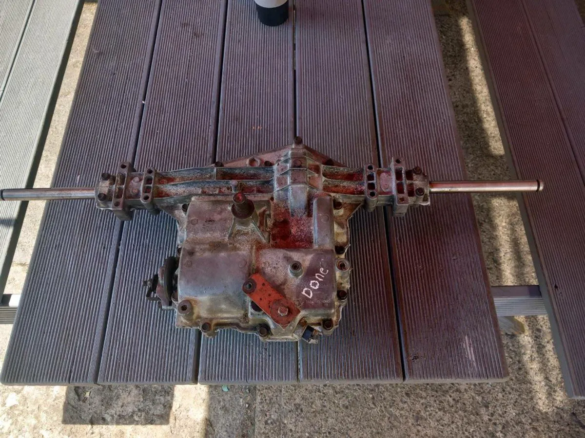 Castlegarden/peerless manual gearbox for sale - Image 1