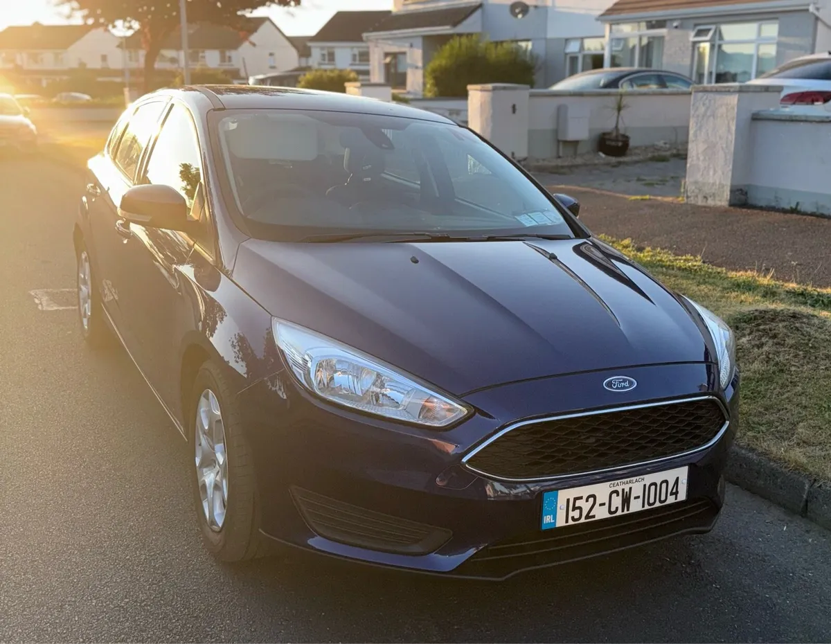 2015 (152) Blue Ford Focus - Image 1