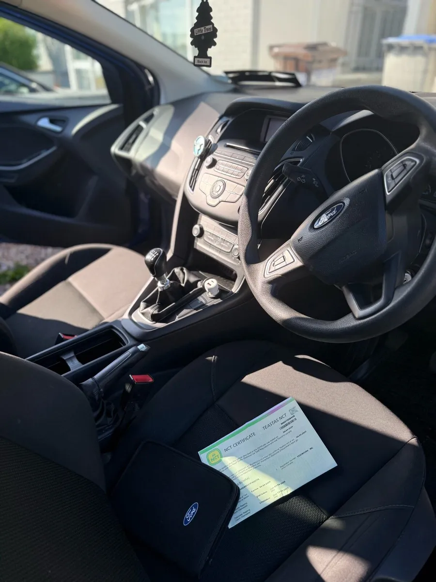 2015 (152) Blue Ford Focus - Image 2