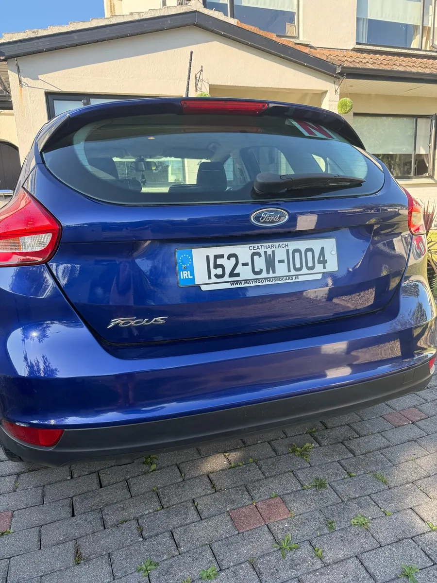 2015 (152) Blue Ford Focus - Image 3
