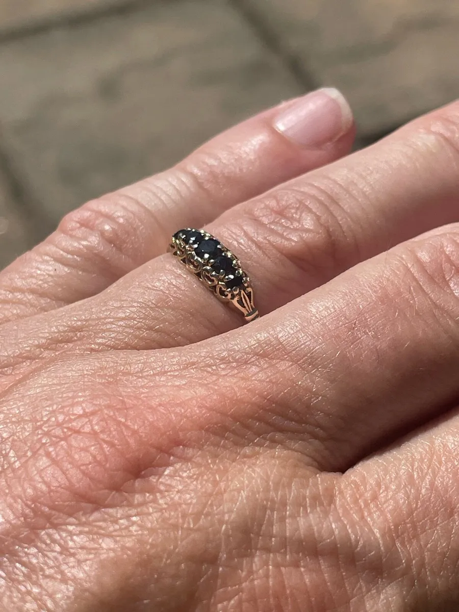 Vintage 9ct Gold and Sapphire Ring - Image 3