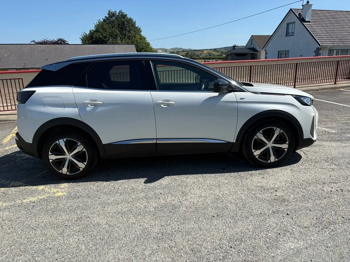 2022 (221) PEUGEOT 3008 GT LINE - Image 2