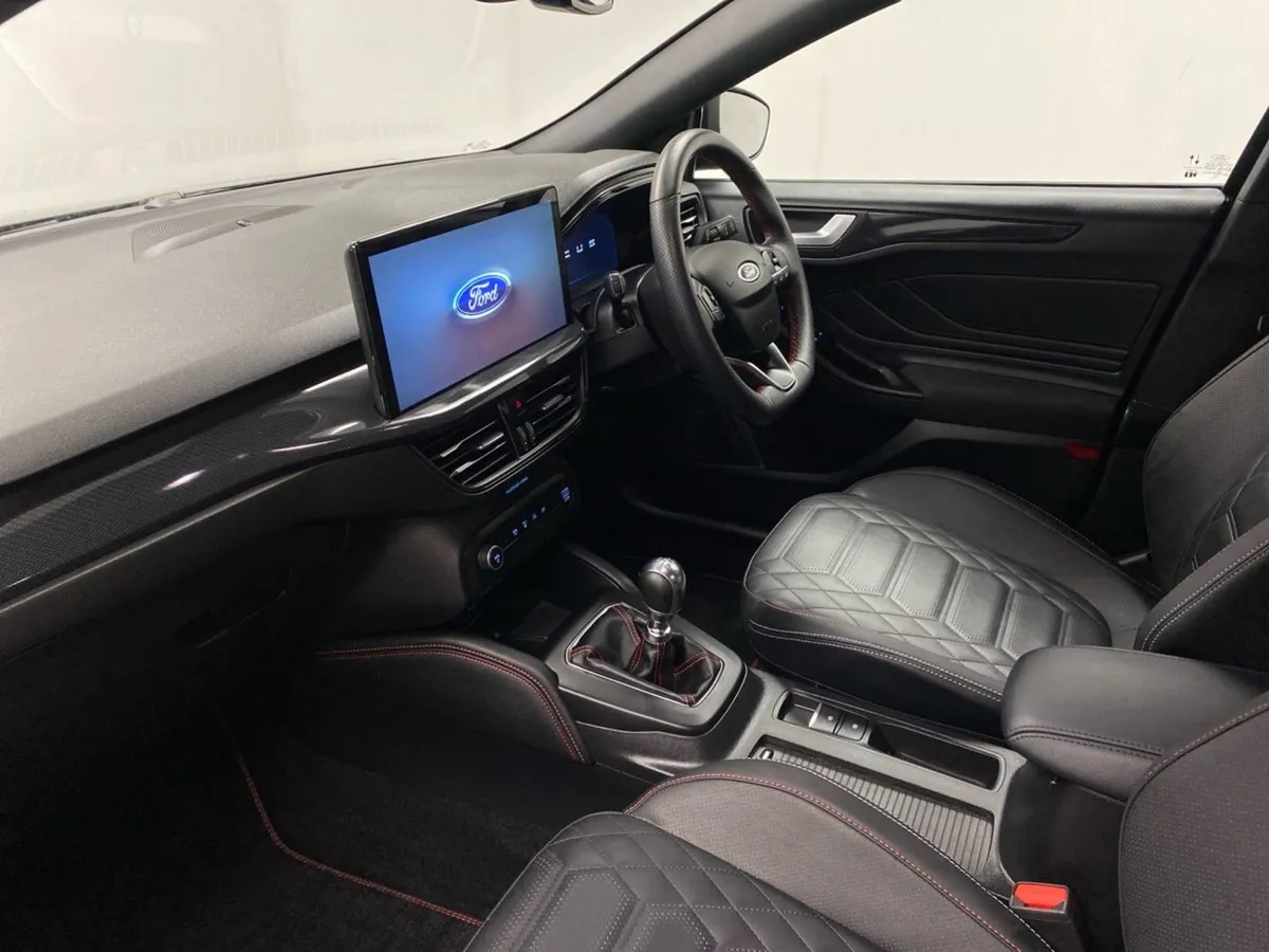 Ford Focus 1.0l Ecoboost 125PS St-line X - Image 3