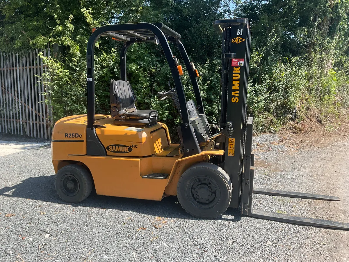 FORKLIFT - Image 4