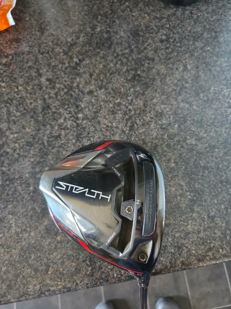 Taylormade stealth plus and sim 3 wood - Image 2