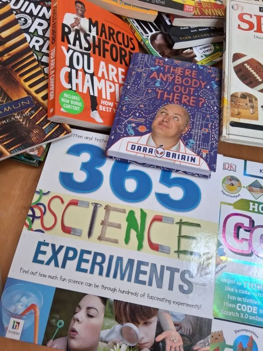 Huge selection of BOYS BOOKS - Image 1