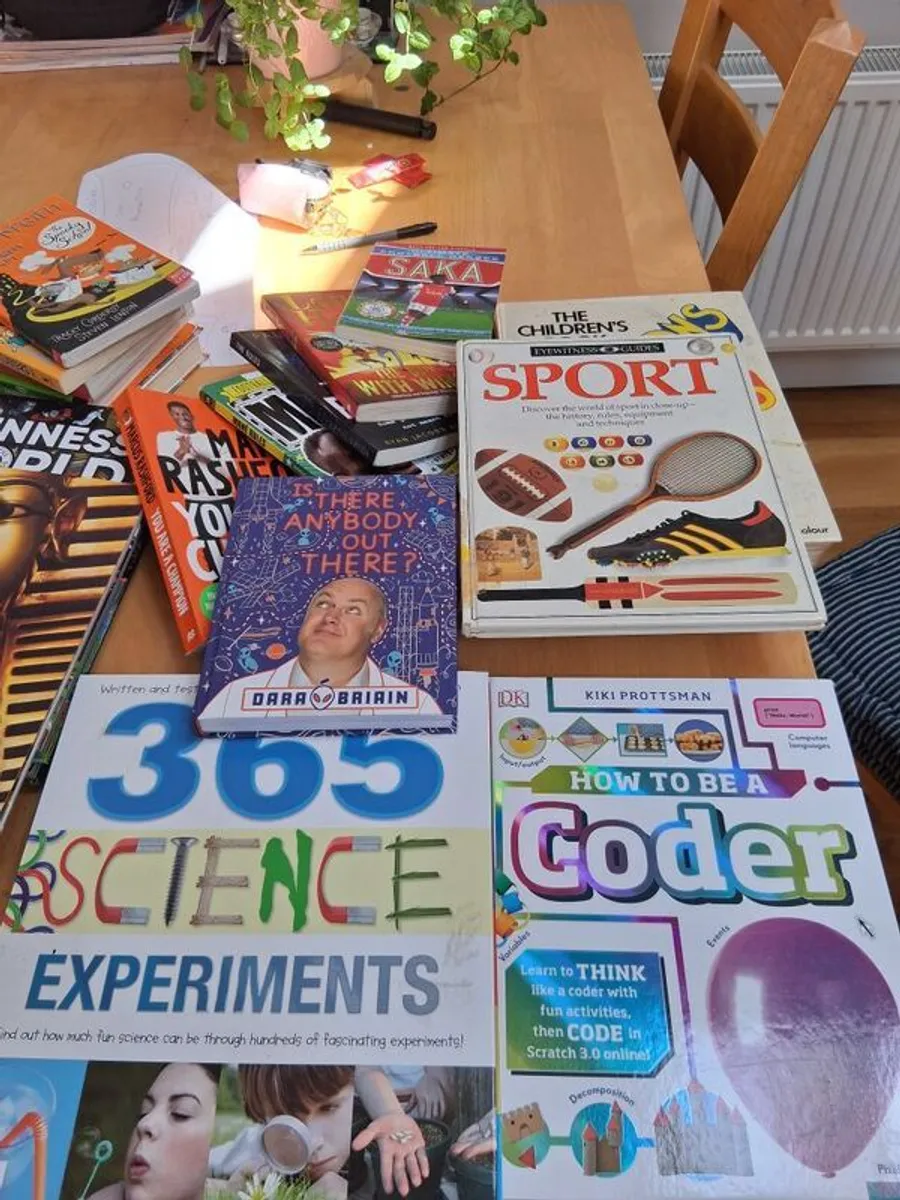 Huge selection of BOYS BOOKS - Image 4