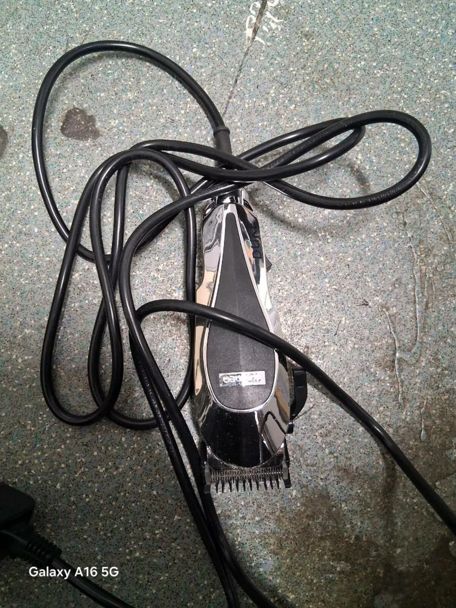 Hair clippers - Image 1