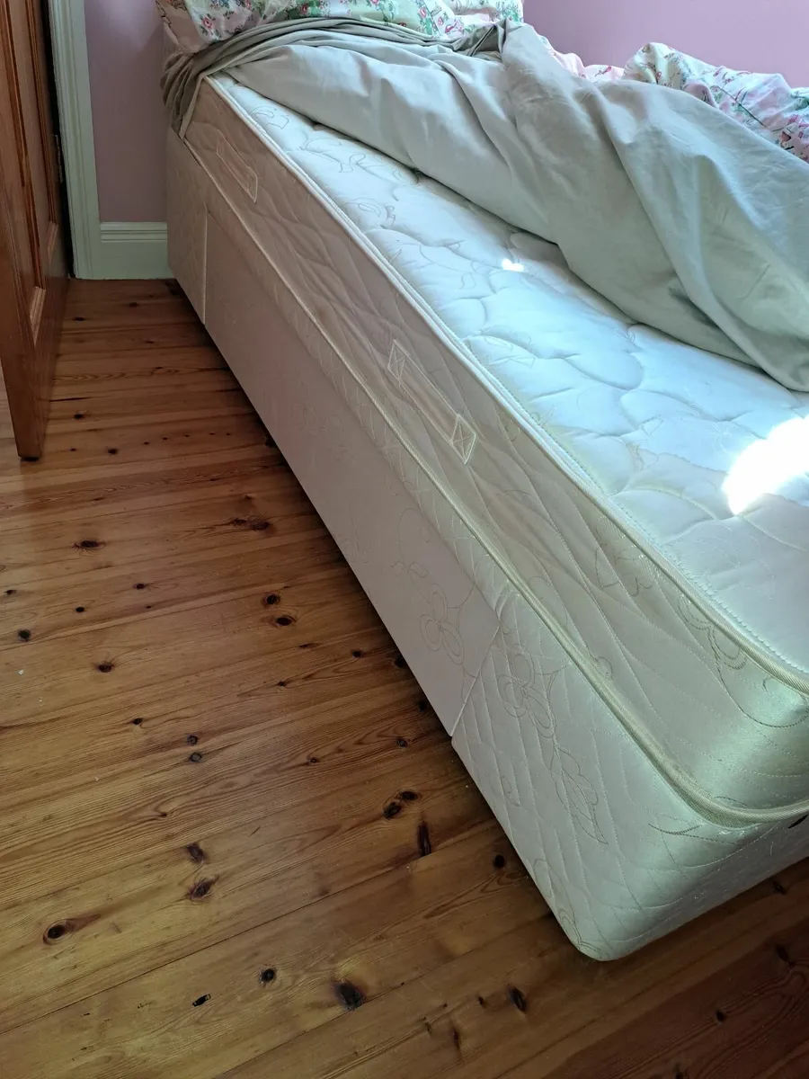 Single bed with storage drawers - Image 2