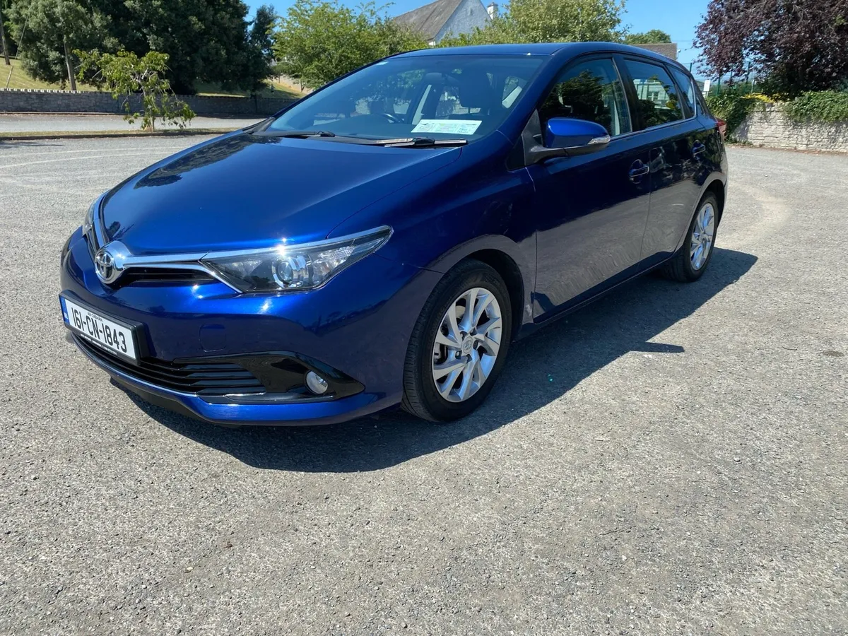 161 TOYOTA AURIS D4D ICON HIGH SPEC LOW KLMS - Image 3