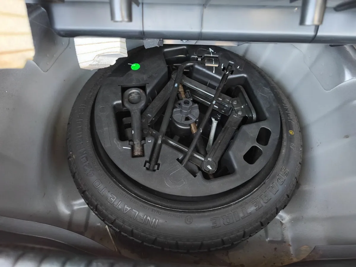!DEPOSIT TAKEN!!Auto Hyundai i10 2010, low mileage - Image 4