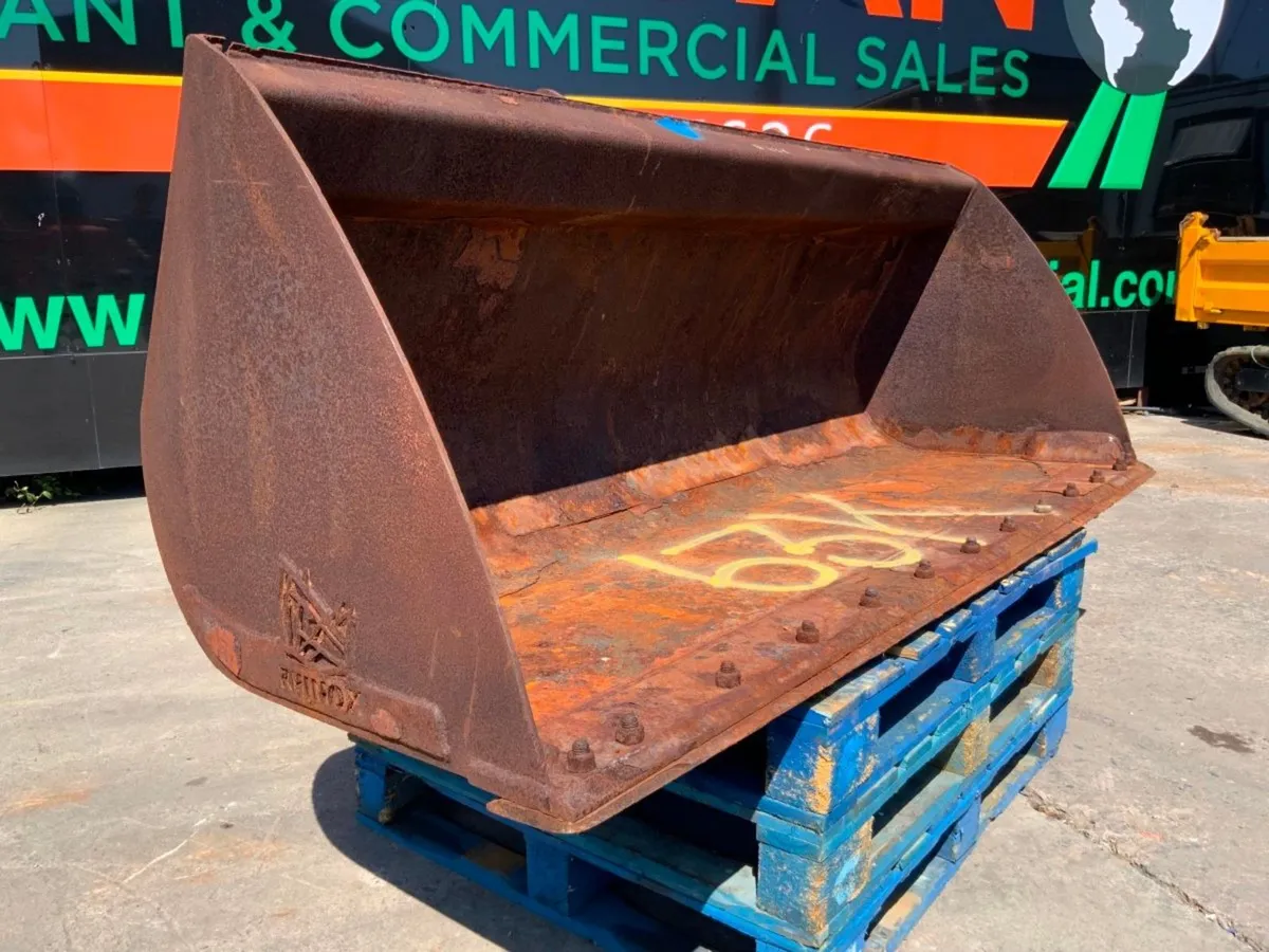 90" RHINOX MANITOU LOADER BUCKET......63k. - Image 3