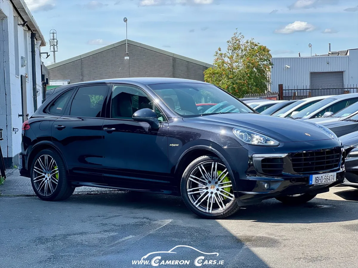 PORSCHE CAYENNE S BLACK ON BLACK 416hp - Image 3