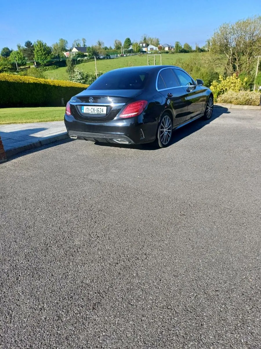 Car - Image 2