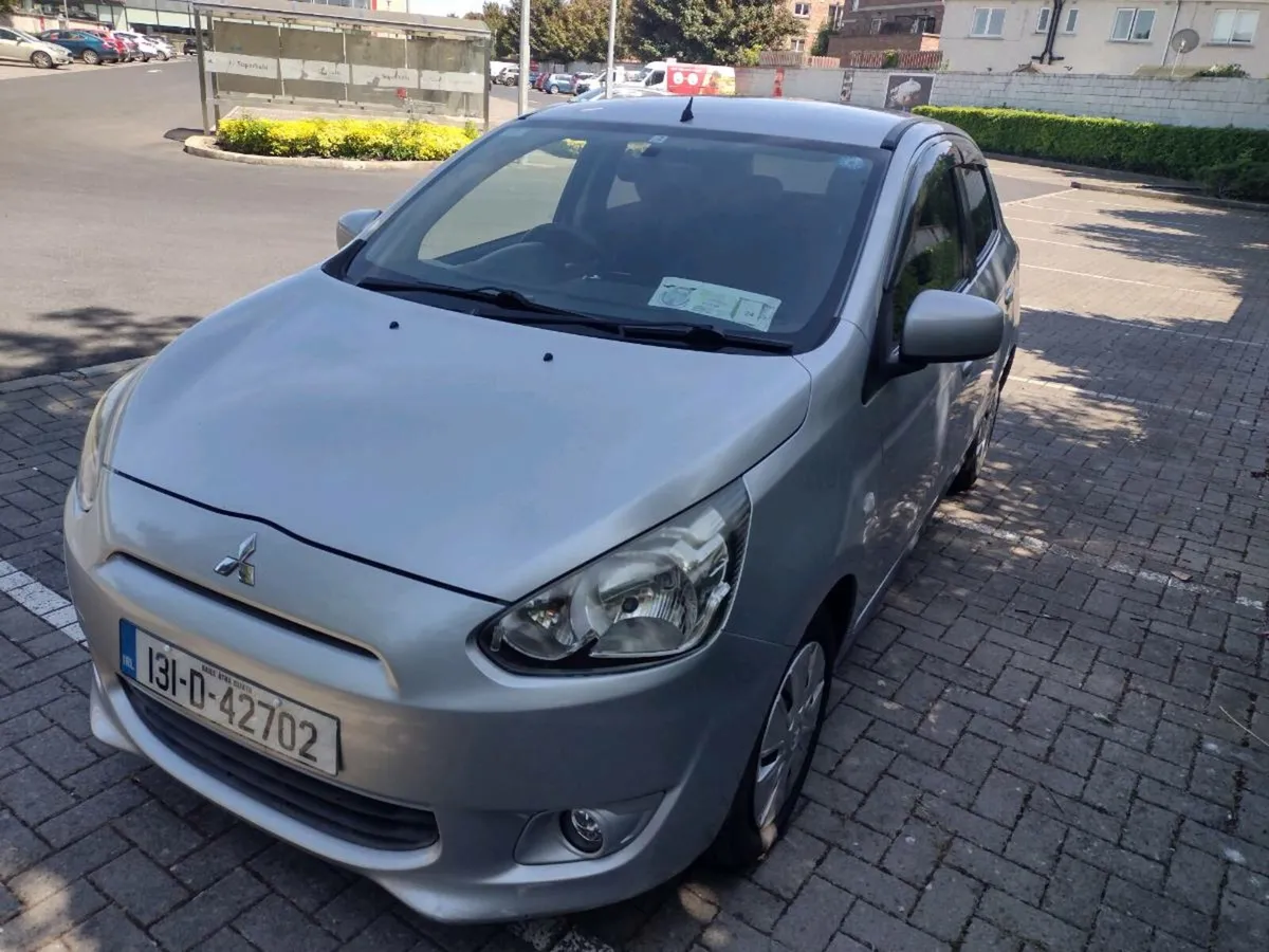 2013 Mitsubishi Mirage /Automatic/low mileage - Image 2