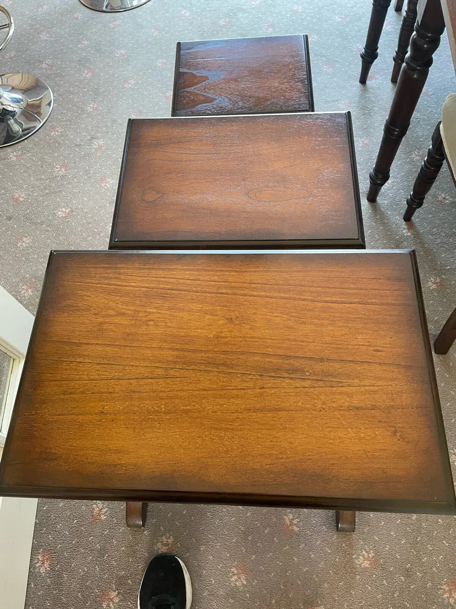 Nest of tables - Image 2