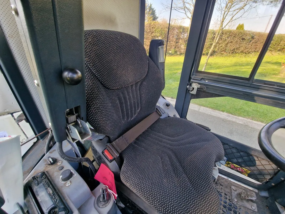 2019 Hako Citymaster Roadsweeper Road Sweeper - Image 4