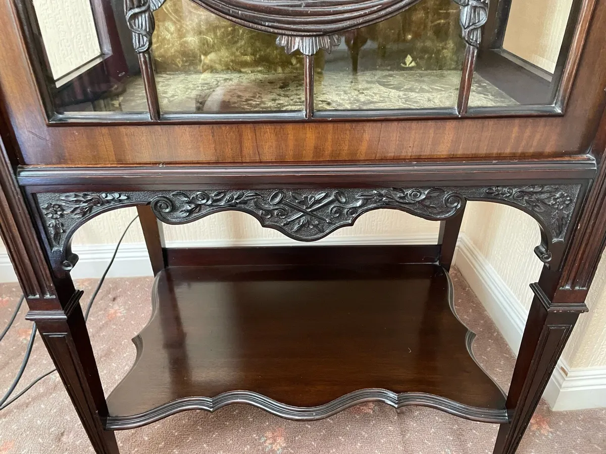 Display cabinet - Image 2