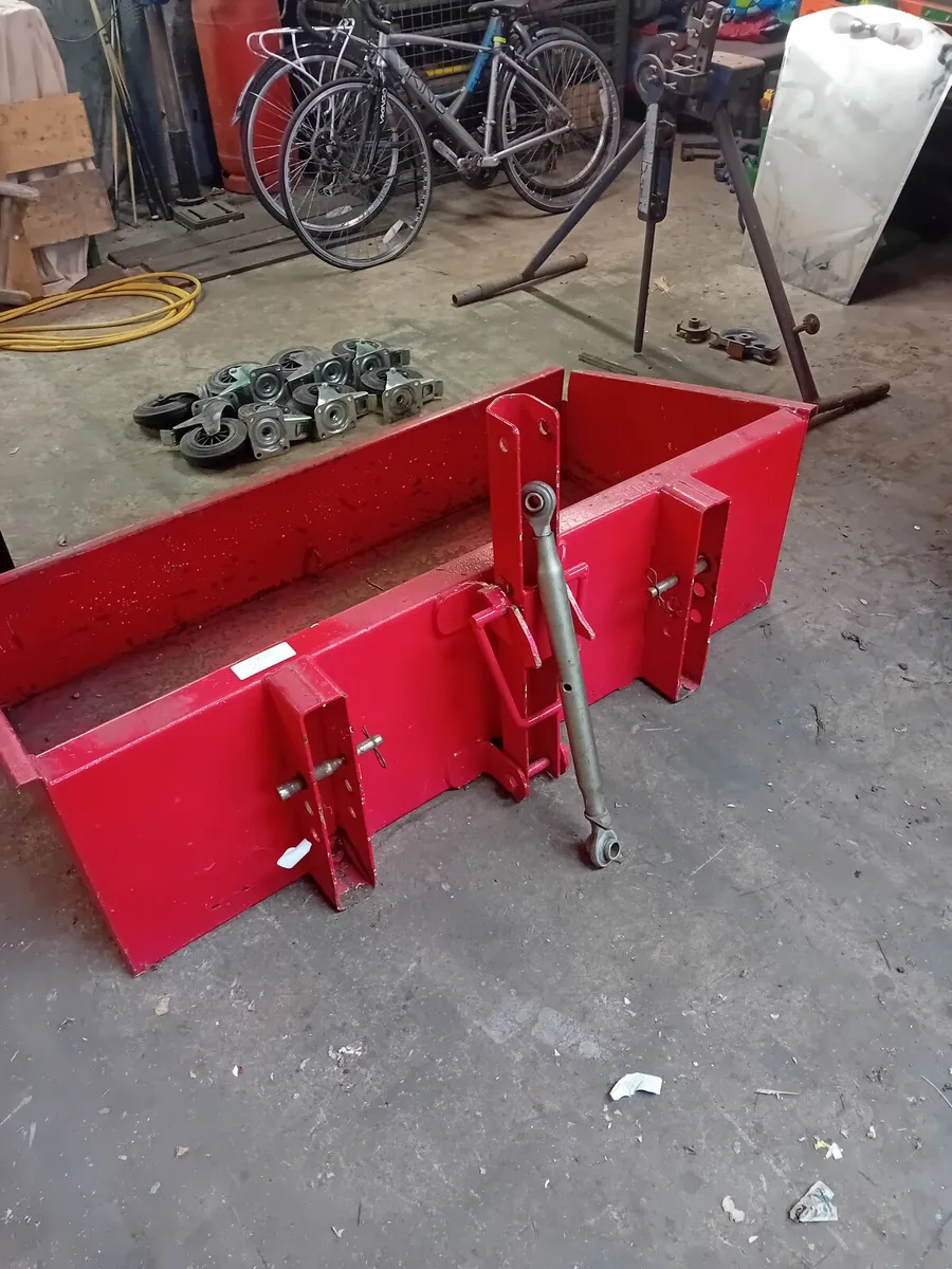 Bicycle/ transport box/boot cleaners/doors - Image 3