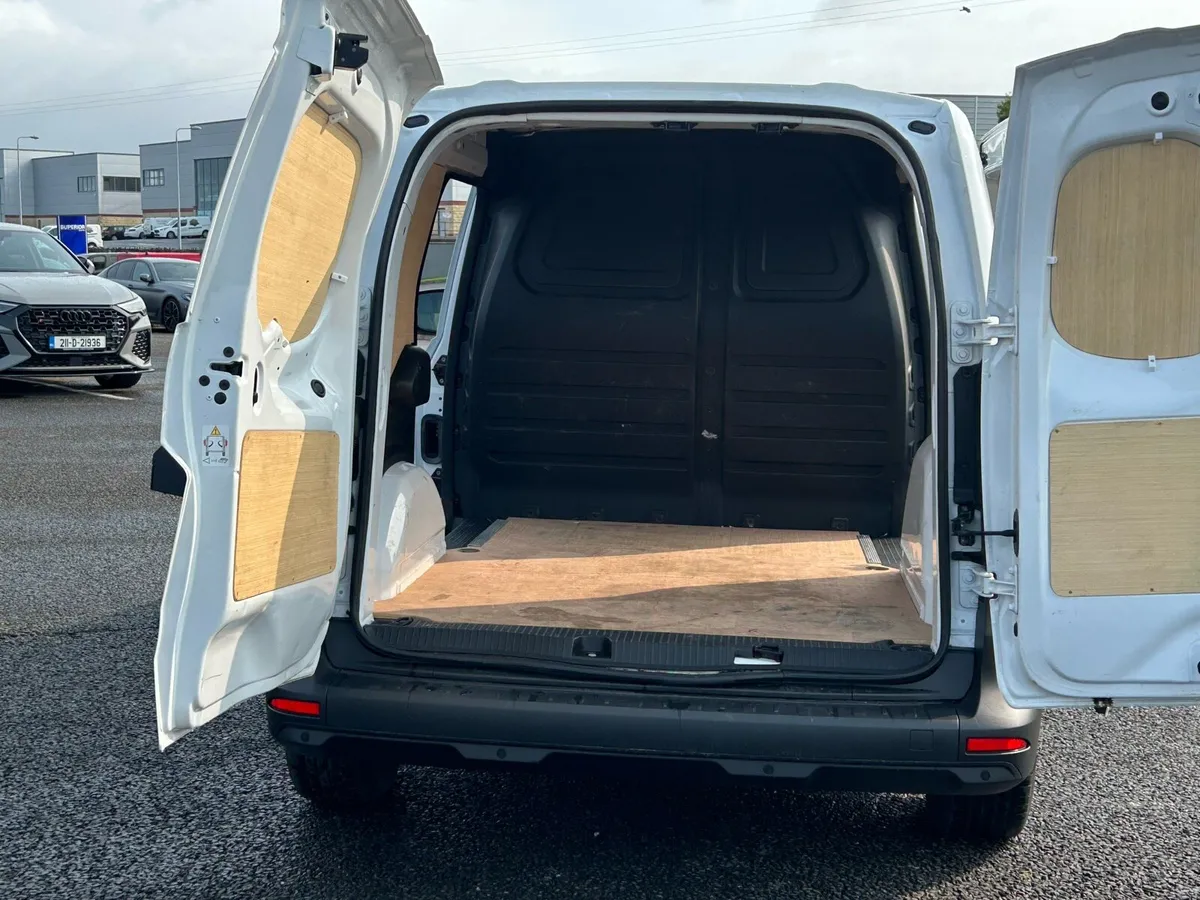 Renault Kangoo 1/5 Turbo Diesel - Image 2