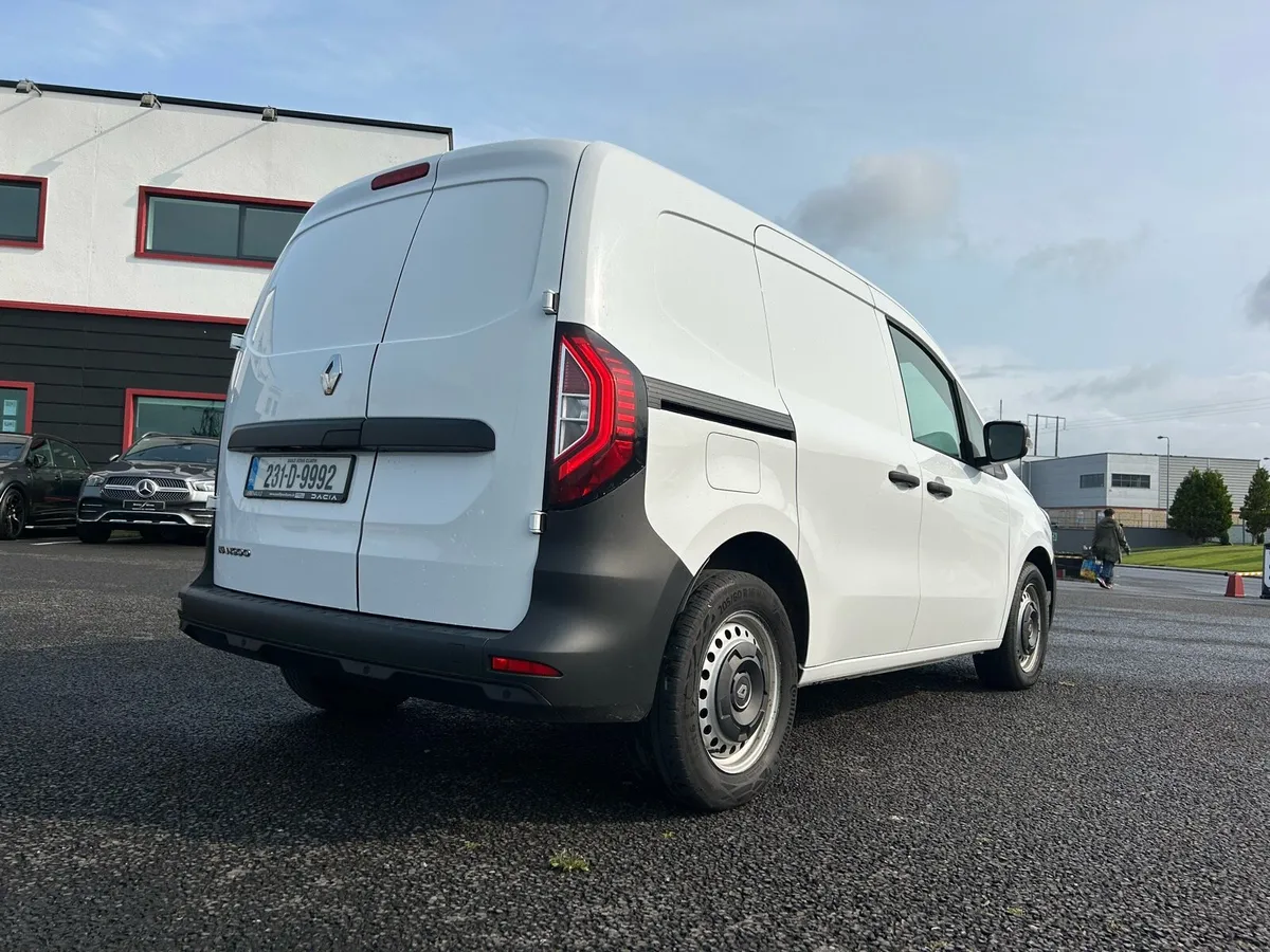 Renault Kangoo 1/5 Turbo Diesel - Image 1