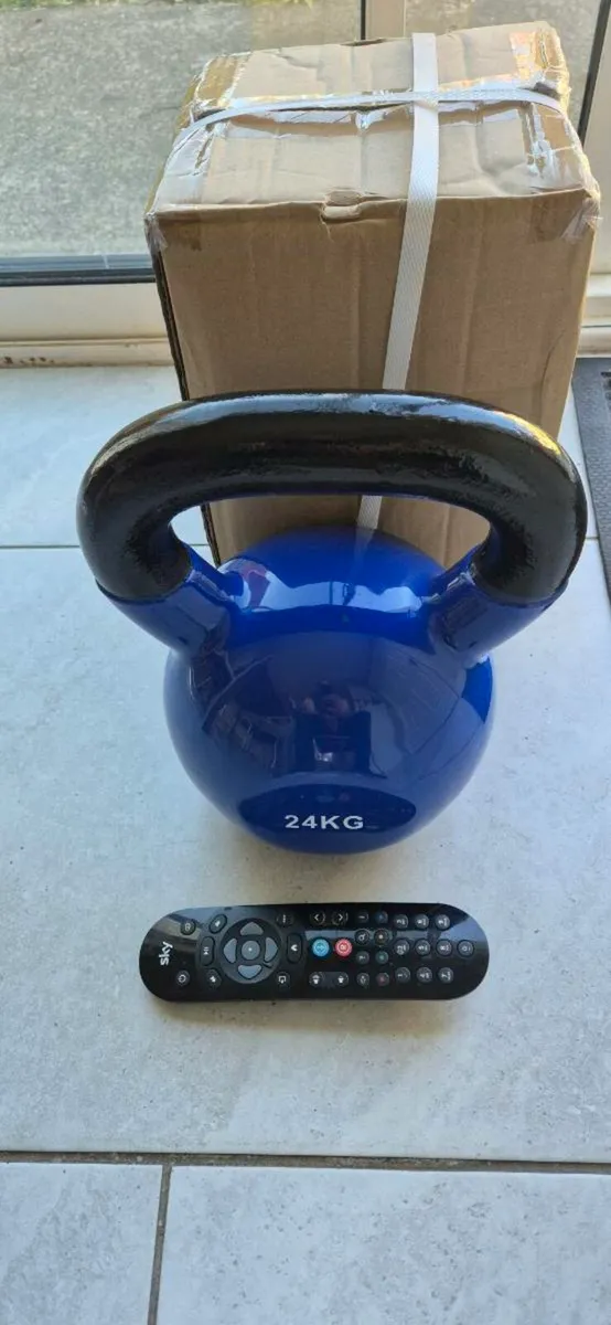 Brand new large 24 kilo cast iron kettlebell - Image 1