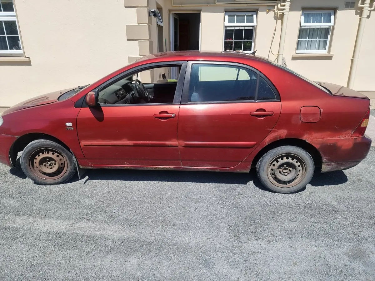 Toyota Corolla 2004 - Image 2