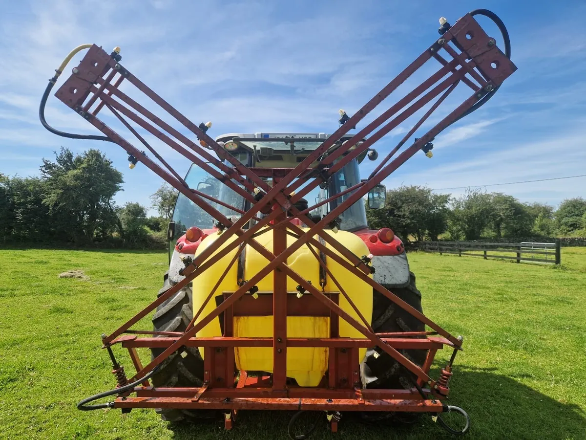 400 ltr hardi sprayer - Image 1