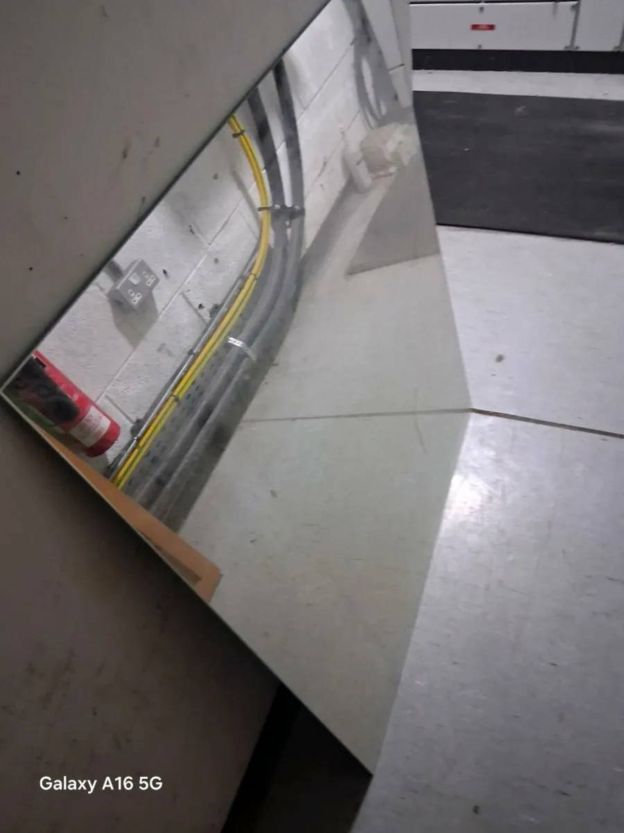 Mirror - Image 1