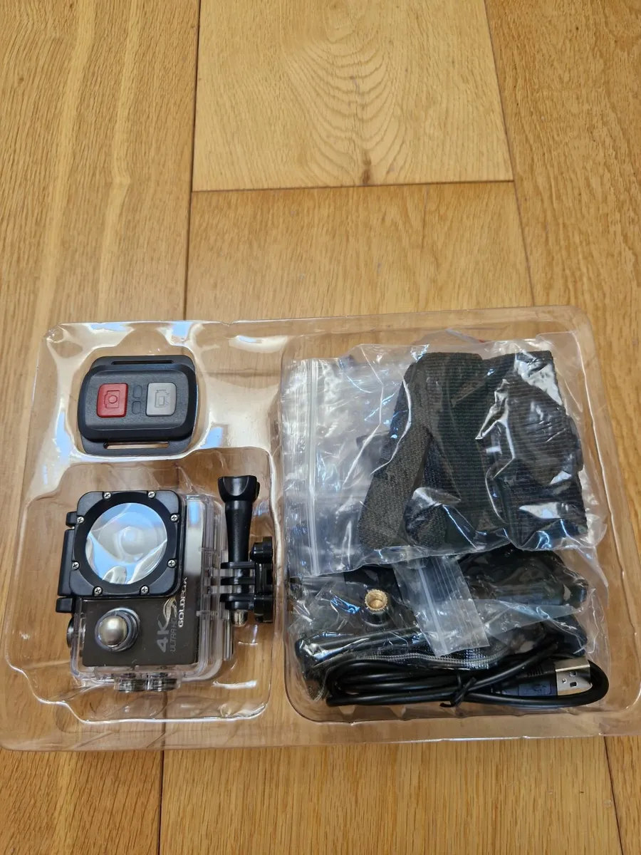 4k action camera with remote - Image 2