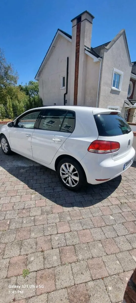 2012 Volkswagen Golf - Image 2