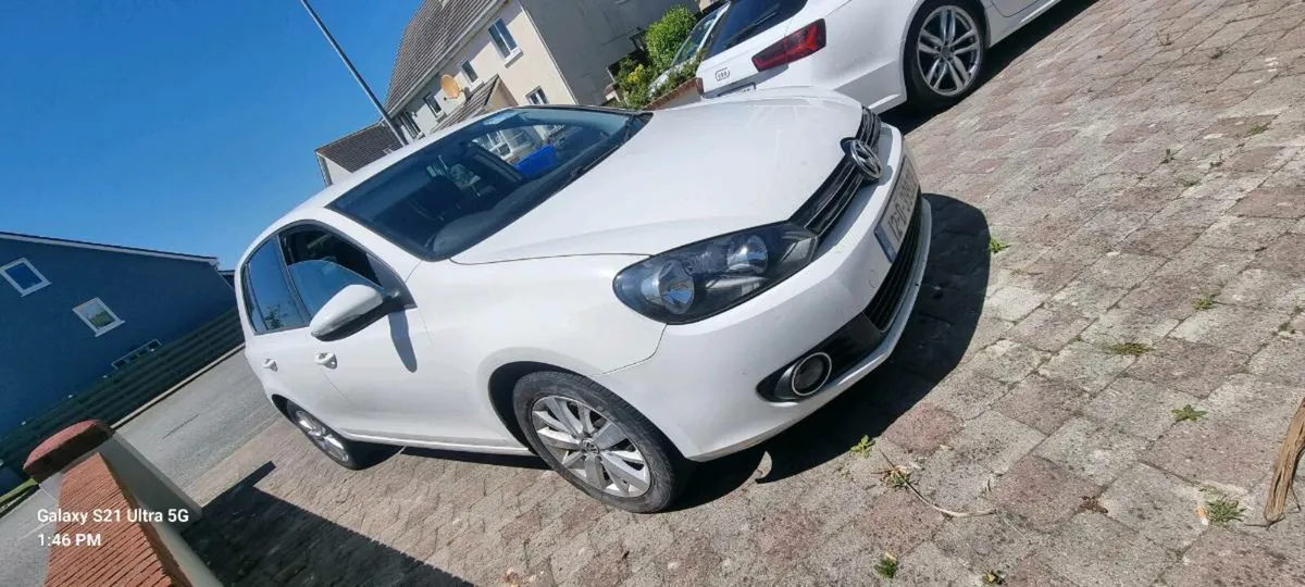2012 Volkswagen Golf - Image 4