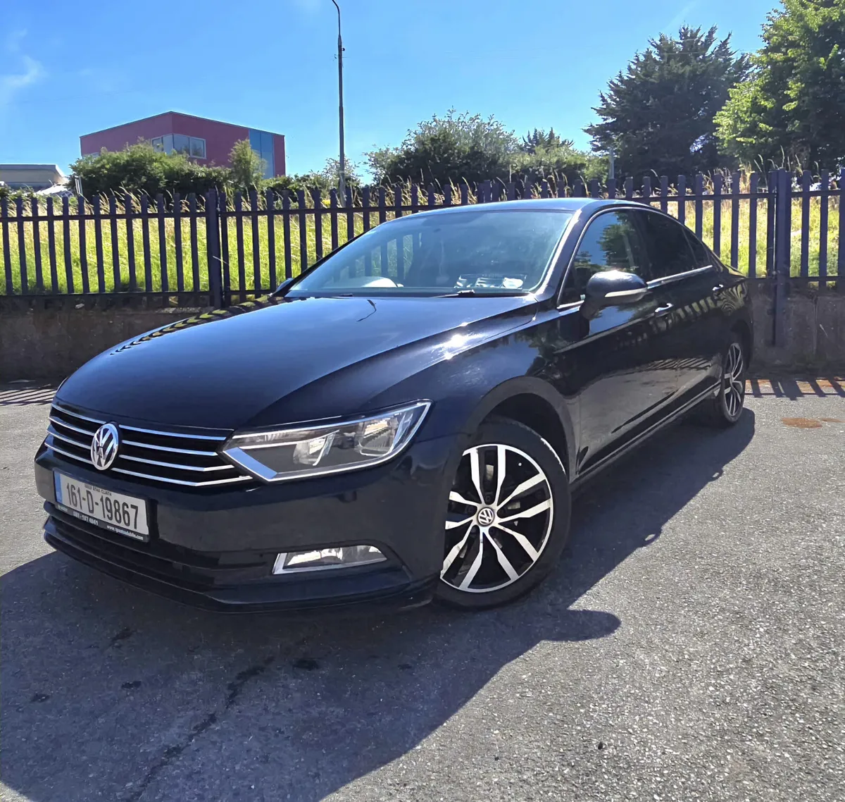 Volkswagen Passat 2016 - Image 1