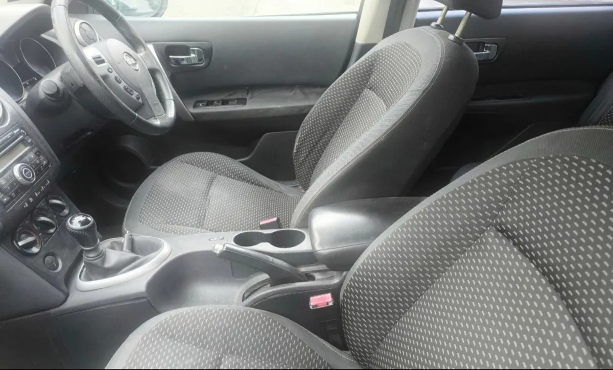 Nissan Qashqai 2008 - Image 2