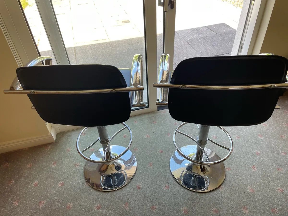 Bar stools - Image 2